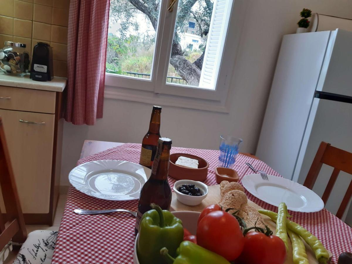 Dapia Holiday Home Spétses Eksteriør billede